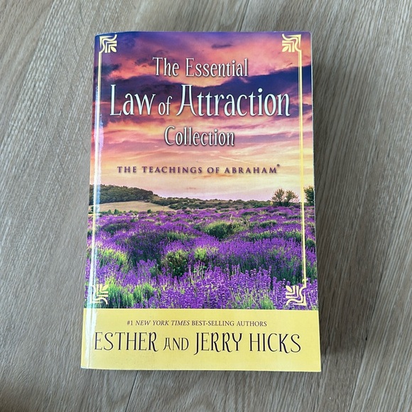 essential law of attraction collection the teachings of Abraham by Esther hicks - Picture 1 of 2